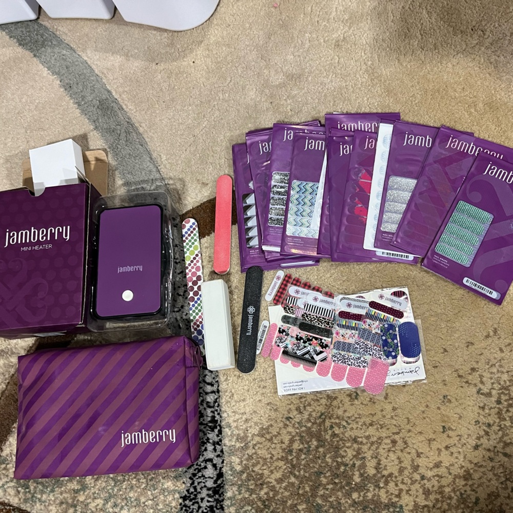 Jam berry nail stickers and heater
